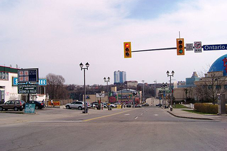 canadian road near Niagara Falls