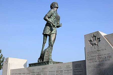 Statue of marathon runner Terry Fox overlooking Thunder Bay and the Trans-Canada Highway.